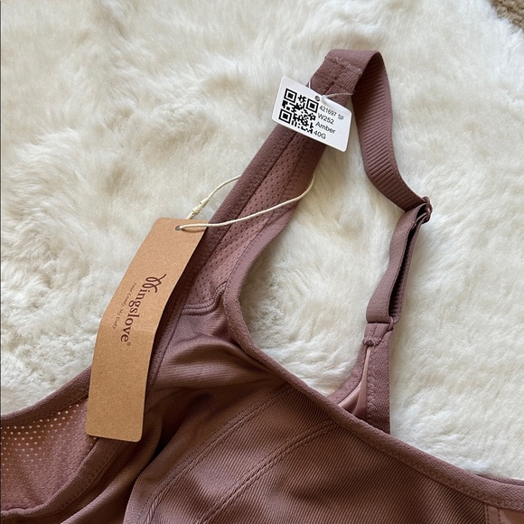 Wireless Support Sports Bra - Picture 8 of 11